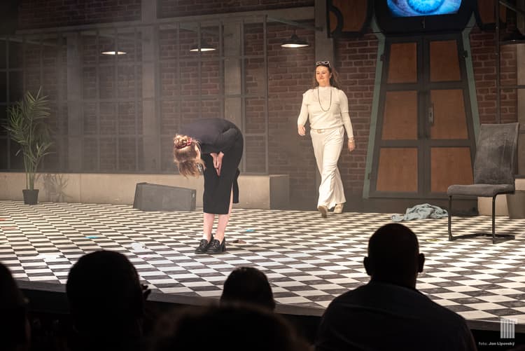 Klikněte pro zvětšení Klikněte pro zvětšení